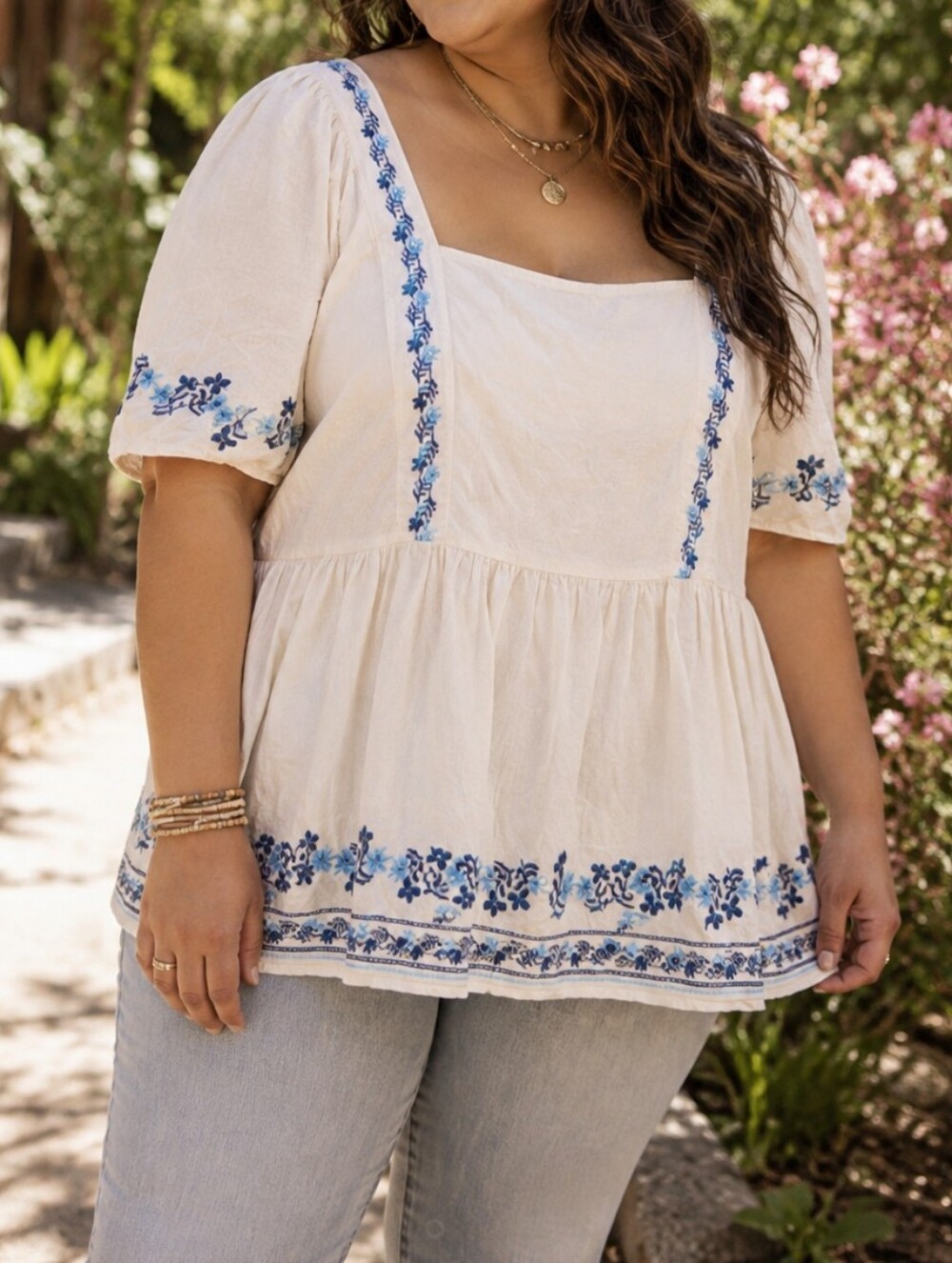 Old Navy Plus Size Cream Peasant Blouse Blue Floral Embroidered Cottagecore Boho